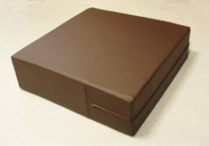 マチ中央コの字形ファスナー取付け